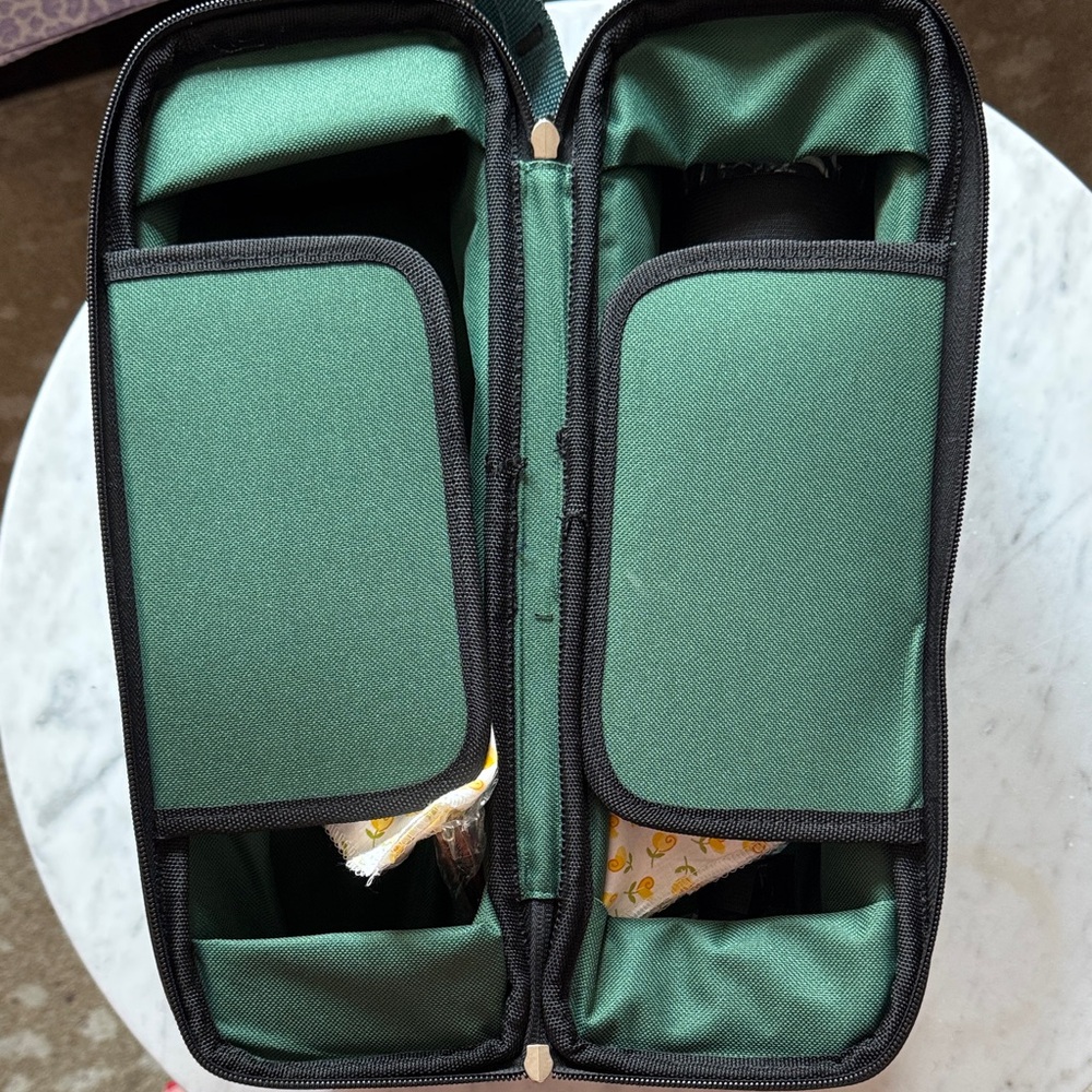 Forest Green Insulated Wine Carrier